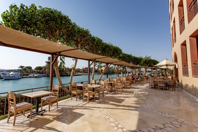 Three Corners Ocean View Hotel