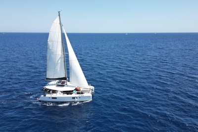 Kiten und Segeln um Sardinien
