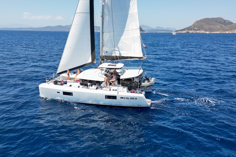 Kiten und Segeln um Sardinien