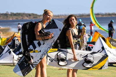 KiteWorldWide  Kitesurfing in Italy - Sicily