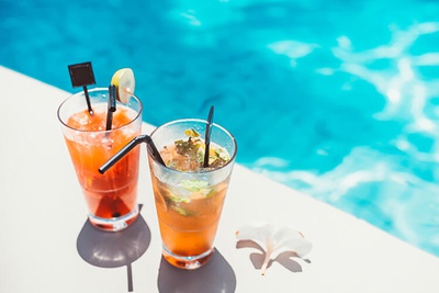 KiteWorldWide Kitesurfing Fuerteventura Pool Bar